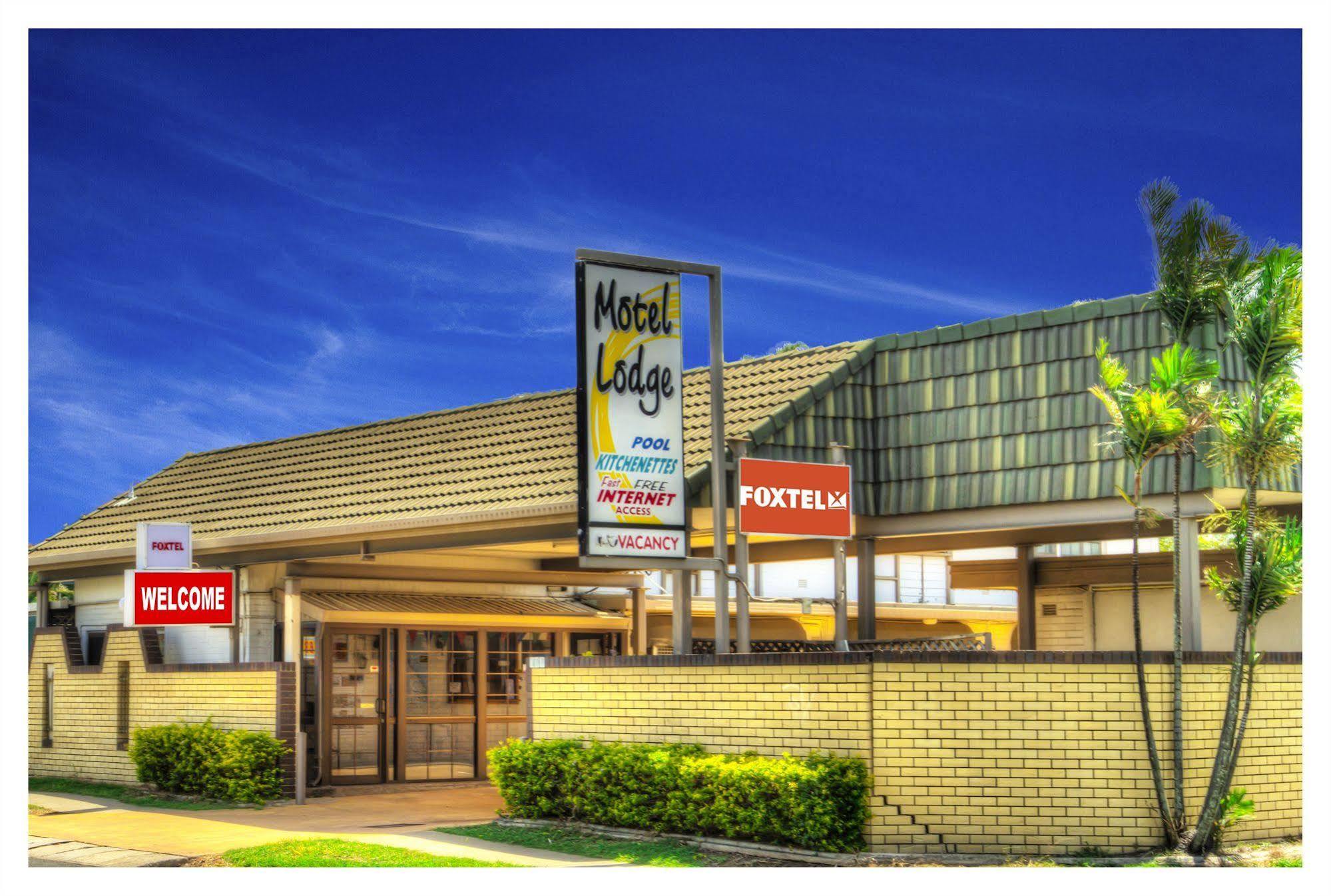 Motel Lodge Rockhampton Bagian luar foto